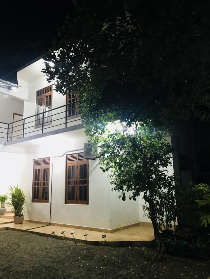 Emarald Holiday Homes Anuradhapura Dış mekan fotoğraf